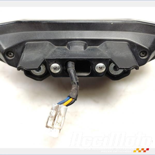 Pièce Moto Feu arrière YAMAHA MT-09