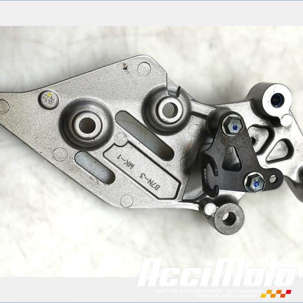 Pièce Moto Platine repose-pied avant (droit) YAMAHA MT-09 TRACER GT