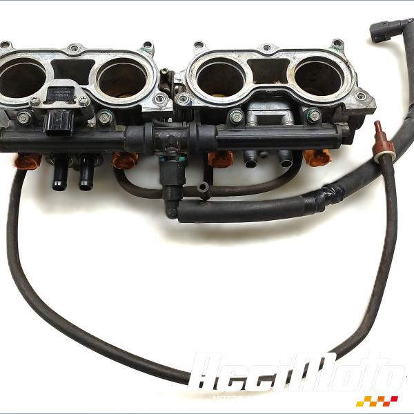 Pièce Moto Rampe d'injection (moteur) HONDA CBF600S