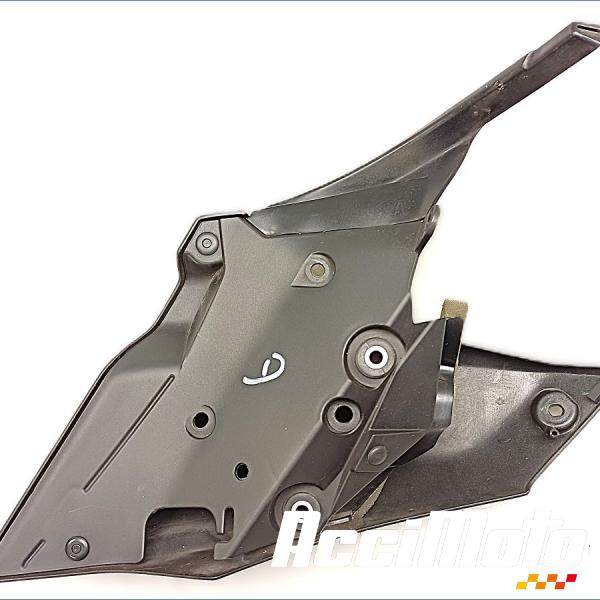 Pièce Moto Conduit d'air (droit) YAMAHA MT-09