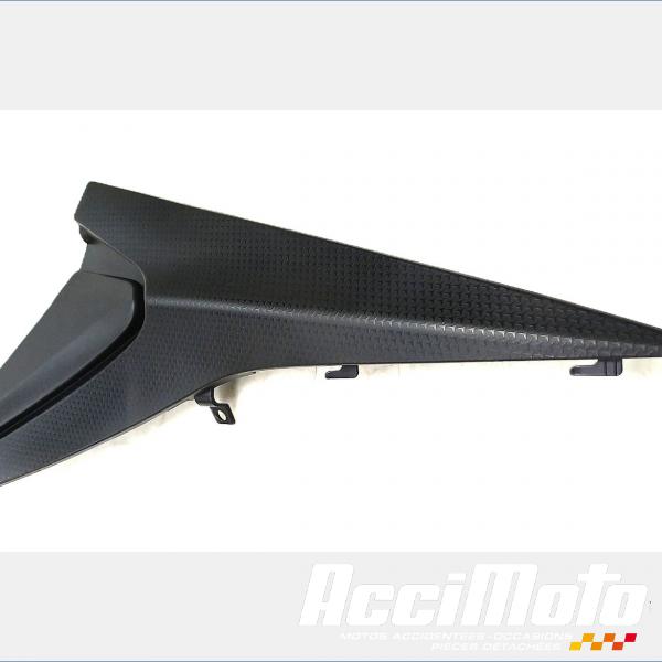 Pièce Moto Cache sous selle (droit) APRILIA RS 660