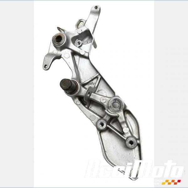 Pièce Moto Platine repose-pied avant (droit) HONDA VFR1200X CROSSTOURER