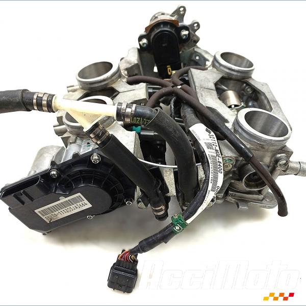 Pièce Moto Rampe d'injection (moteur) HONDA VFR1200X CROSSTOURER
