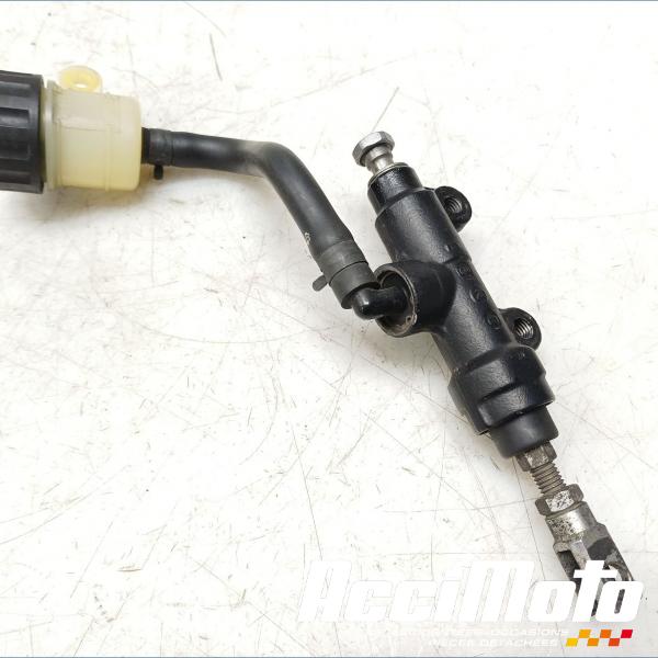 Pièce Moto Maître cylindre de frein arrière TRIUMPH STREET TRIPLE 675