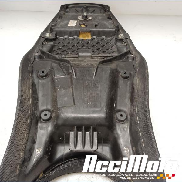 Pièce Moto Selle (origine) TRIUMPH STREET TRIPLE 675