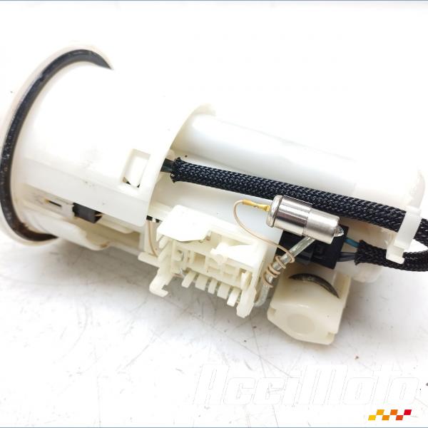 Pièce Moto Pompe à essence TRIUMPH STREET TRIPLE 675