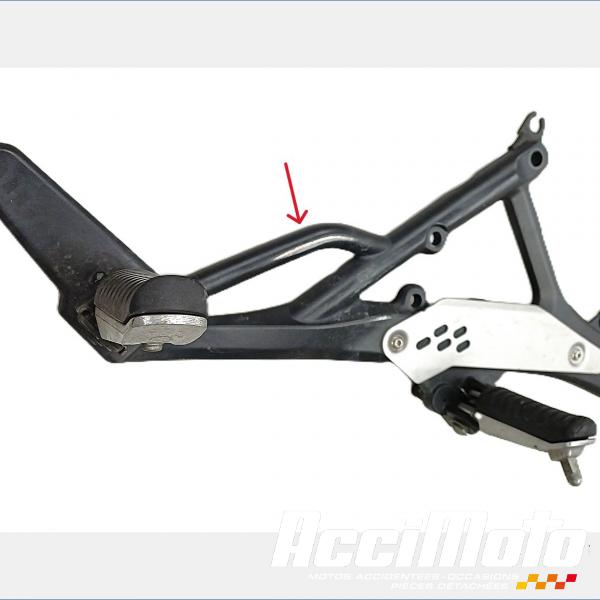 Pièce Moto Platine repose-pieds (droit) KAWASAKI ER6 F