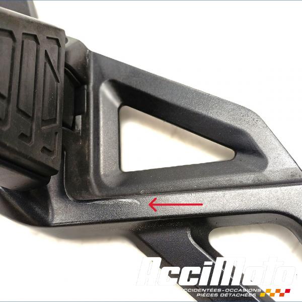 Pièce Moto Platine repose-pied arrière (gauche) HONDA XADV 750