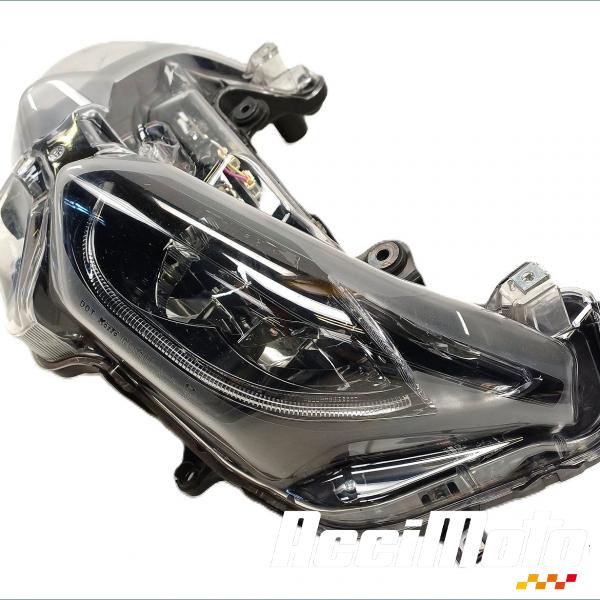 Pièce Moto Phare (optique avant) YAMAHA XMAX YP125R