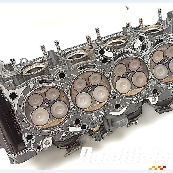 Pièce Moto Culasse  YAMAHA R1 YZF1000