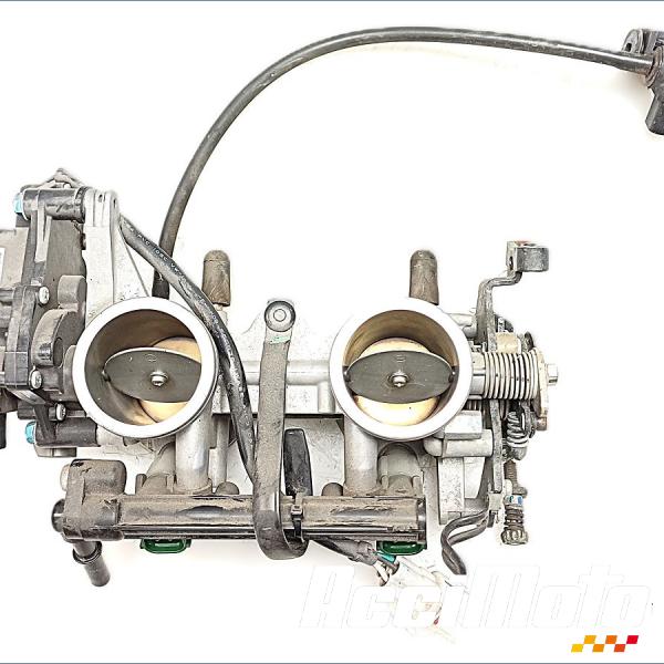 Pièce Moto Rampe d'injection (moteur) KAWASAKI ER6 N