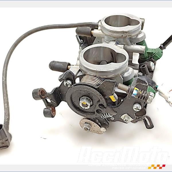 Pièce Moto Rampe d'injection (moteur) KAWASAKI ER6 N