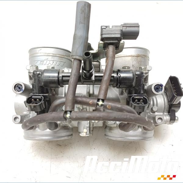 Pièce Moto Rampe d'injection (moteur) HONDA AFRICA TWIN 1100 ADVENTURE SPORT 