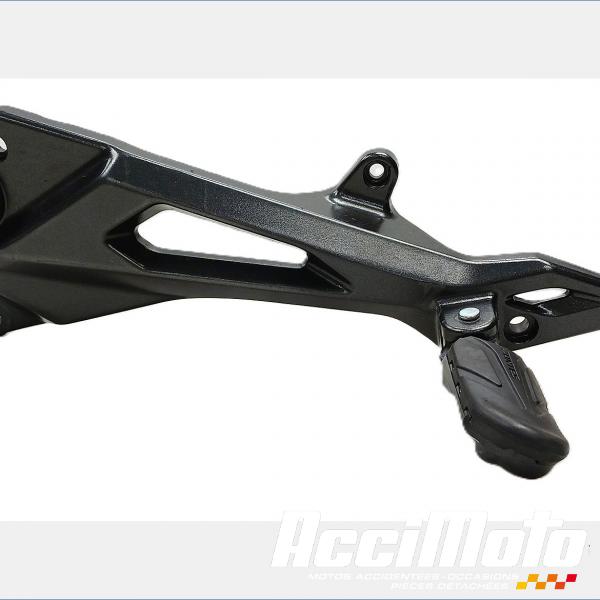 Pièce Moto Platine repose-pied avant (gauche) ZONTES SCRAMBLER 125