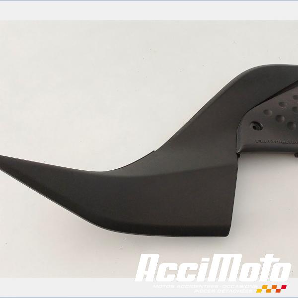 Pièce Moto Cache sous selle (droit) KAWASAKI Z 750