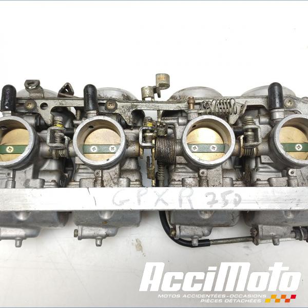 Pièce Moto Rampe de carburateurs KAWASAKI GPX ZX750R