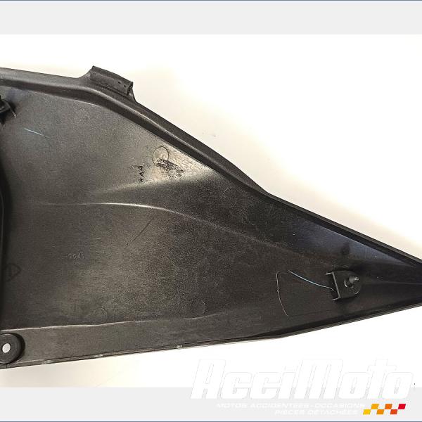 Part Motor bike Cache sous selle (droit) KAWASAKI Z 750