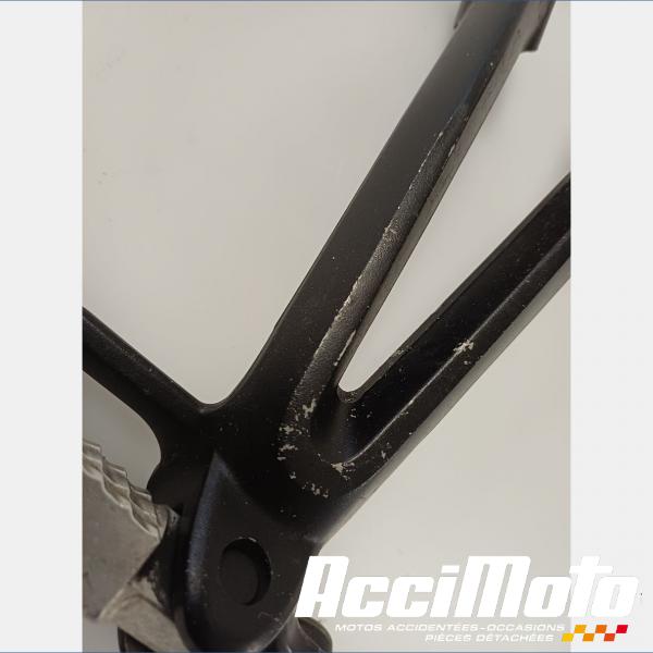 Pièce Moto Platine repose-pied arrière (droit) SUZUKI GSXR 600
