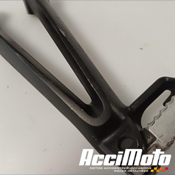 Pièce Moto Platine repose-pied arrière (gauche) SUZUKI GSXR 600