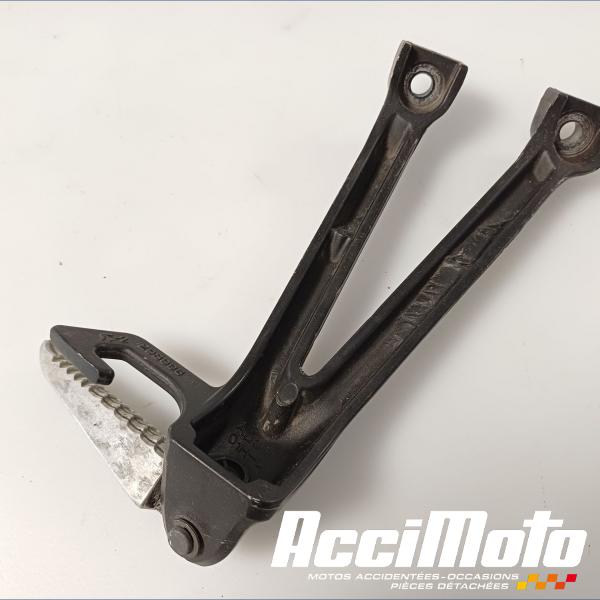 Pièce Moto Platine repose-pied arrière (gauche) SUZUKI GSXR 600