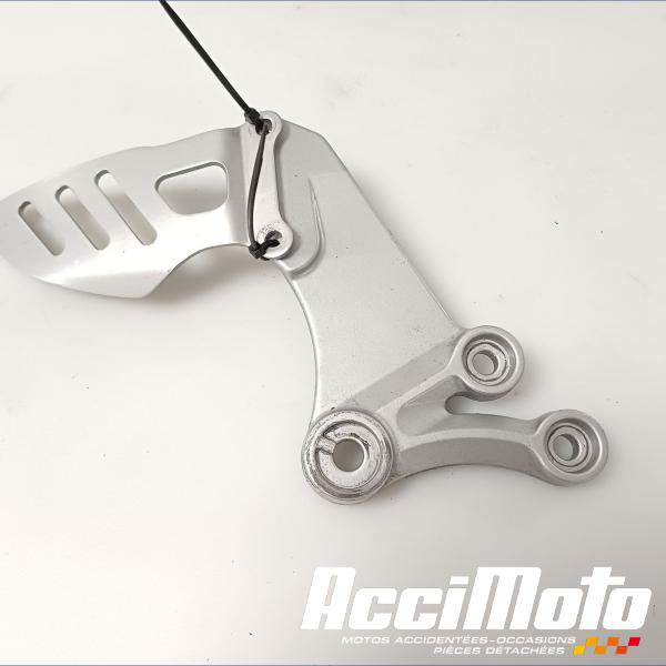Pièce Moto Platine repose-pied avant (droit) SUZUKI GSXR 600