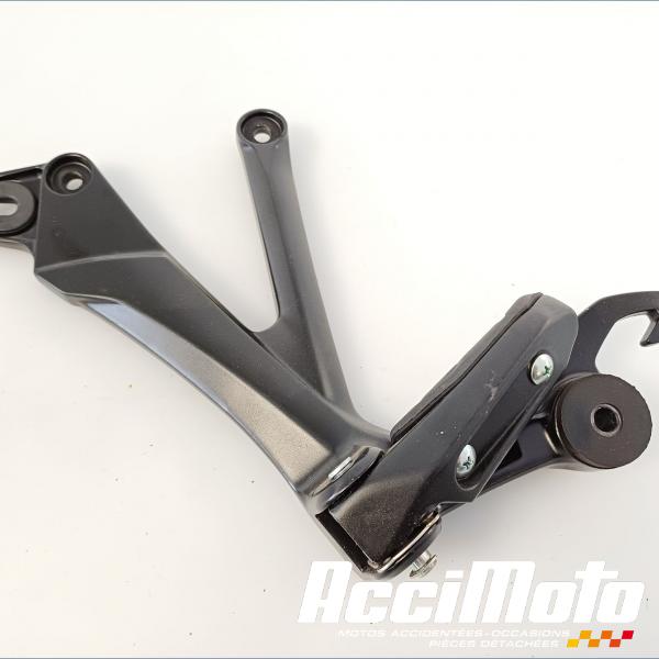 Pièce Moto Platine repose-pied arrière (gauche) SUZUKI GSXR 1340 HAYABUSA