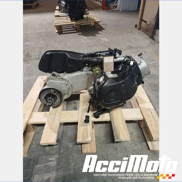 Pièce Moto Moteur PEUGEOT KISBEE 50