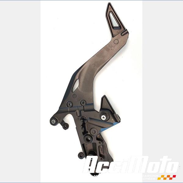 Pièce Moto Platine repose-pieds (droit) KAWASAKI ER6 N
