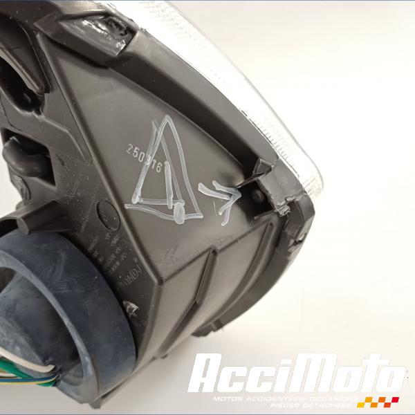 Pièce Moto Phare (optique avant) PEUGEOT KISBEE 50
