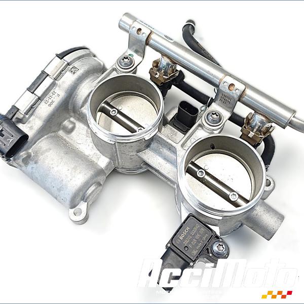 Pièce Moto Rampe d'injection (moteur) CF MOTO NK 800