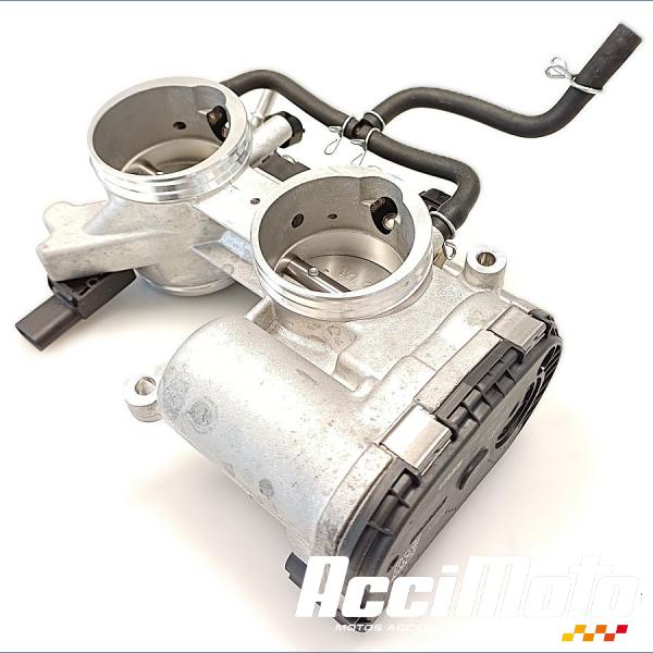 Pièce Moto Rampe d'injection (moteur) CF MOTO NK 800