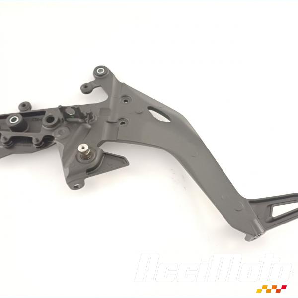 Pièce Moto Platine repose-pieds (droit) KAWASAKI ER6 N