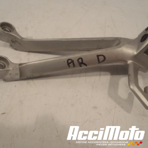 Part Motor bike Platine repose-pied arrière (droit) SUZUKI GSXR 1000