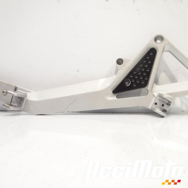 Pièce Moto Platine repose-pieds (droit) HONDA HORNET CB600F