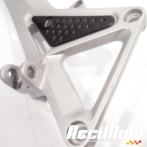 Pièce Moto Platine repose-pieds (droit) HONDA HORNET CB600F