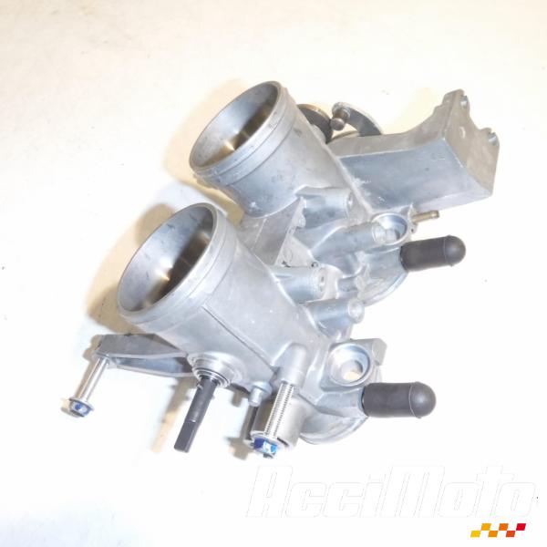 Part Motor bike Rampe d'injection (moteur) KAWASAKI NINJA EX300