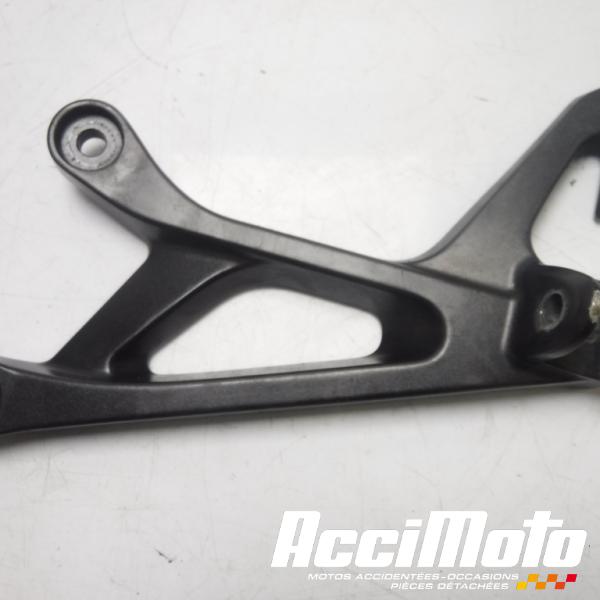 Part Motor bike Platine repose-pied arrière (gauche) SUZUKI GSX250R