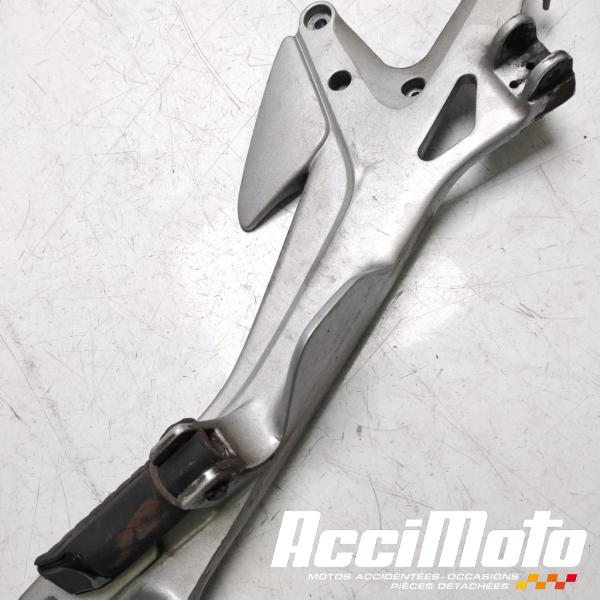 Pièce Moto Platine repose-pieds (droit) HONDA CBF500