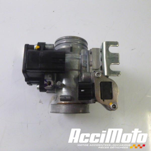 Part Motor bike Rampe d'injection (moteur) HONDA XADV 750