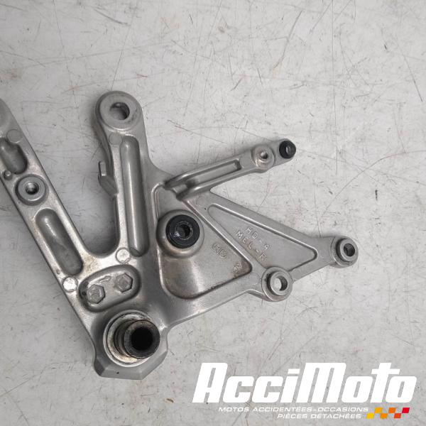 Part Motor bike Platine repose-pied avant (droit) HONDA CBR1000RR