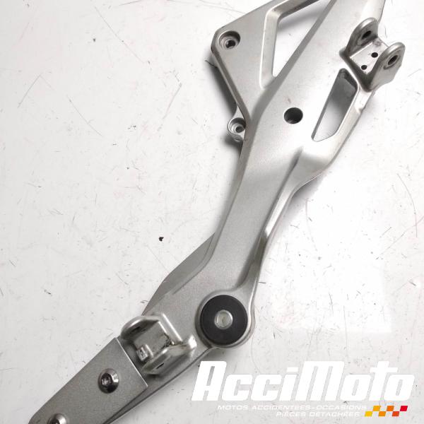 Part Motor bike Platine repose-pieds (droit) HONDA HORNET CB600F