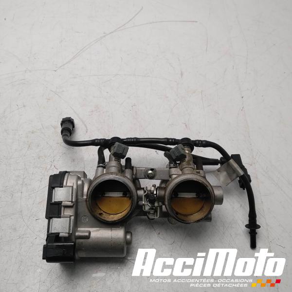 Part Motor bike Rampe d'injection (moteur) APRILIA TUONO 1000V4 R