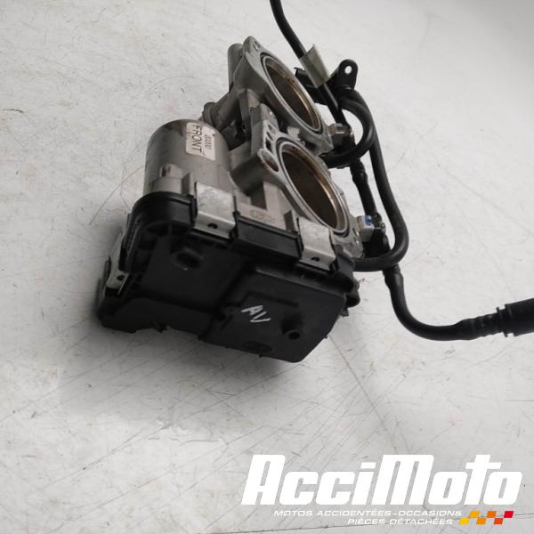 Part Motor bike Rampe d'injection (moteur) APRILIA TUONO 1000V4 R