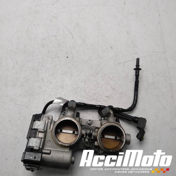 Part Motor bike Rampe d'injection (moteur) APRILIA TUONO 1000V4 R