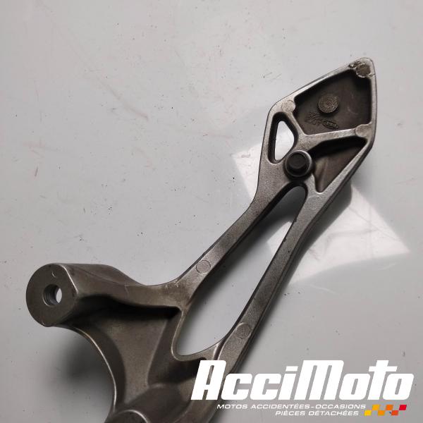 Pièce Moto Platine repose-pied arrière (droit) KAWASAKI ZX10R