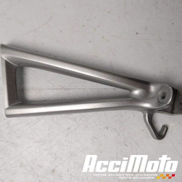 Pièce Moto Platine repose-pied arrière (droit) YAMAHA R6 YZF600