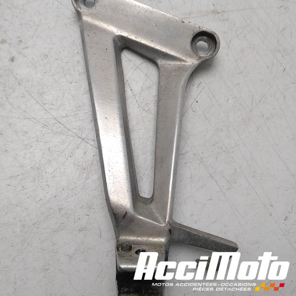 Pièce Moto Platine repose-pied arrière (gauche) HONDA CBR125