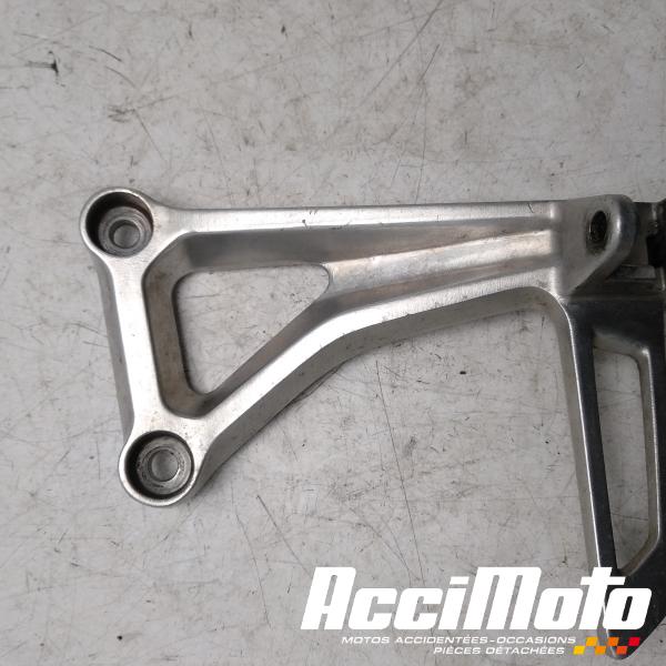 Pièce Moto Platine repose-pied arrière (droit) HONDA CB650F