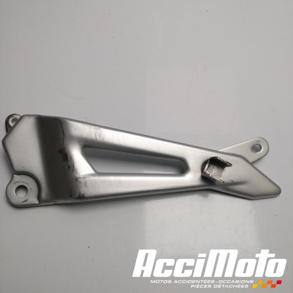 Pièce Moto Platine repose-pied arrière (droit) YAMAHA YBR 125