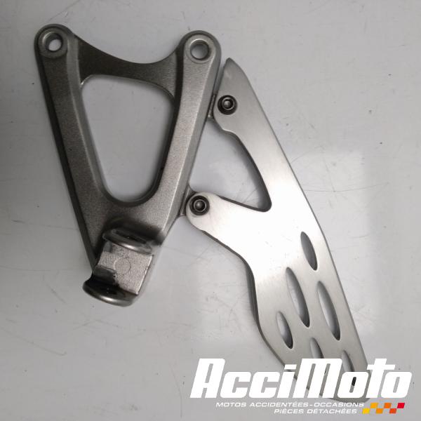 Pièce Moto Platine repose-pied avant (gauche) YAMAHA R1 YZF1000